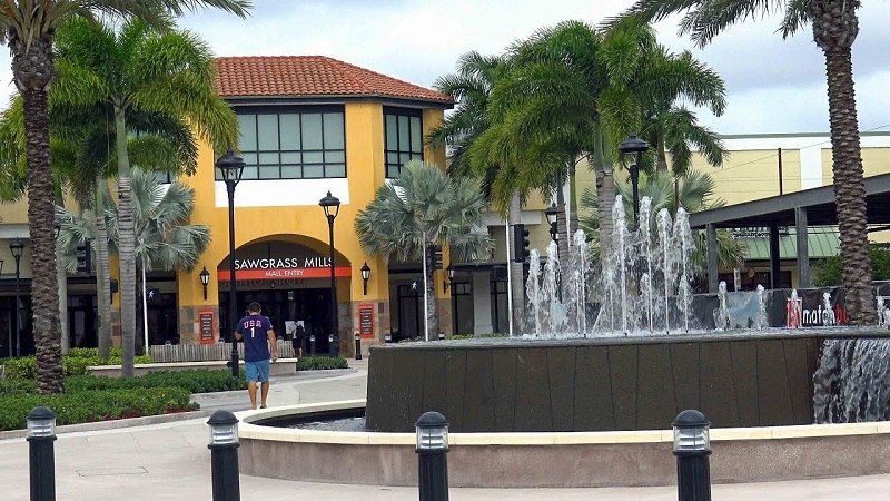Outlet Sawgrass Mills en Miami: El mayor outlet de Florida